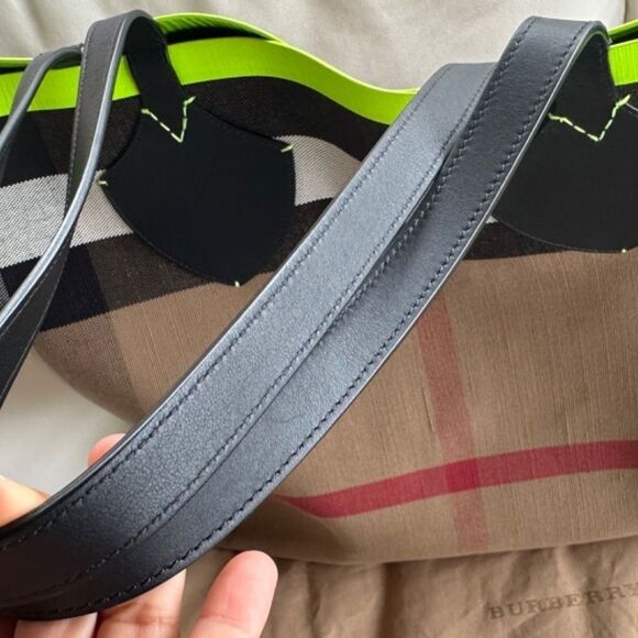 RARE Burberry Giant Neon Reversible Tote - Picture 14 of 16